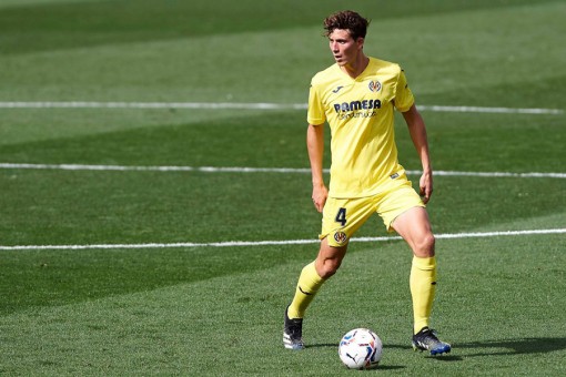 MU lôi kéo Pau Torres, Arsenal mua Zaha