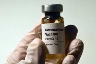 10 triệu người Pháp đã được tiêm đủ hai mũi vaccine Covid-19