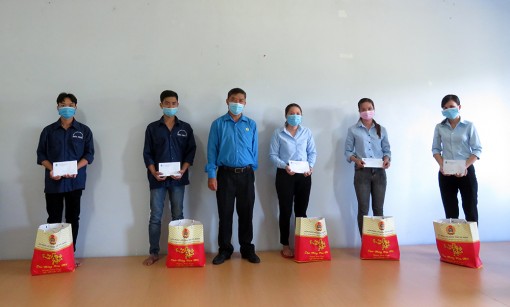 Liên đoàn Lao động tỉnh An Giang hỗ trợ đoàn viên, người lao động bị tai nạn