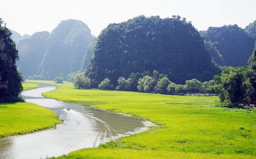 Xây dựng Ninh Bình thành vùng du lịch trọng điểm quốc gia