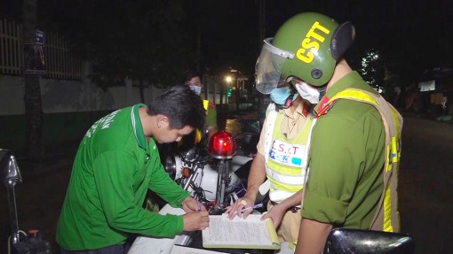 Xử phạt hành chính 651 trường hợp vi phạm trật tự an toàn giao thông