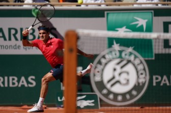 Roland Garros: Federer trở lại mạnh mẽ