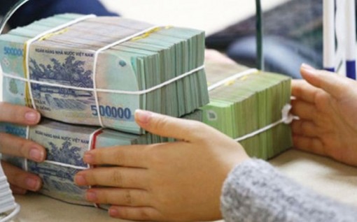 Thu ngân sách năm tháng tăng gần 12% so cùng kỳ
