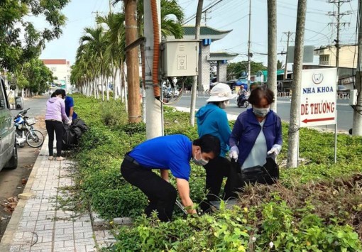 Phường đoàn Vĩnh Mỹ góp sức vì cộng đồng