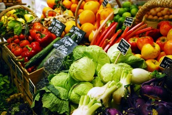 Ăn nhiều trái cây và rau giúp giảm stress