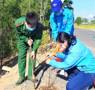 TP. Châu Đốc hưởng ứng chương trình “Trồng 1 tỷ cây xanh”