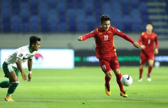Dính thẻ vàng, Quang Hải vắng mặt trận Malaysia