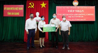 UBMTTQVN tỉnh An Giang tiếp nhận thêm 100 triệu đồng ủng hộ quỹ Phòng, chống dịch bệnh COVID-19 tỉnh