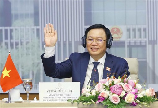 Nếu không có vaccine phòng COVID-19, nhiều quốc gia sẽ lỡ nhịp với kinh tế