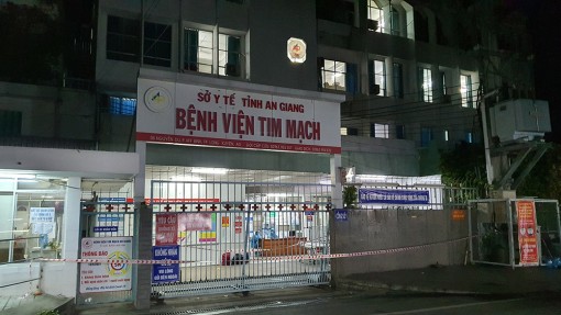 Bệnh nhân đến khám bệnh tại Bệnh viện Tim mạch An Giang âm tính với virus SARS-CoV-2