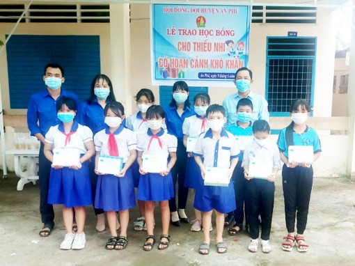Tăng cường chăm lo trẻ em