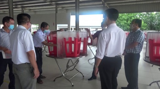 Kiểm tra công tác phòng, chống dịch bệnh COVID-19 tại cụm công nghiệp thị trấn Phú Hòa