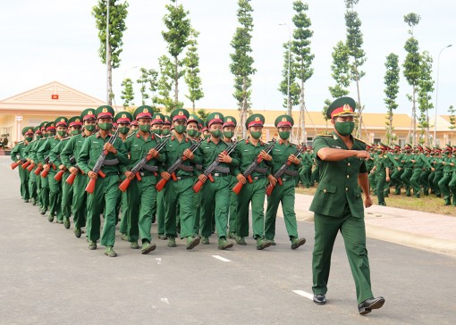 Trung đoàn 892 tổ chức tuyên thệ chiến sĩ mới năm 2021