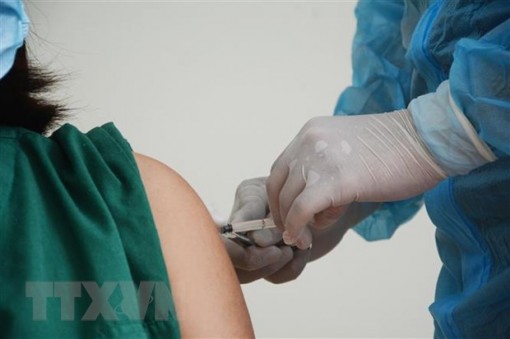 Hà Nội triển khai kế hoạch tiêm vaccine phòng COVID-19 cho người dân