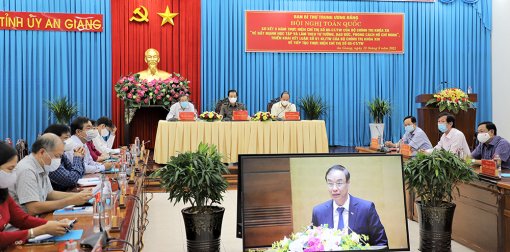 Thúc đẩy, tạo chuyển biến mạnh mẽ từ “học tập” sang “làm theo” Bác