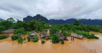 Lào: Nhiều khu vực chìm trong nước lũ do ảnh hưởng của bão Koguma