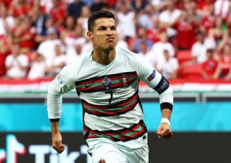 Ronaldo lập 2 kỷ lục, Bồ Đào Nha đánh bại Hungary
