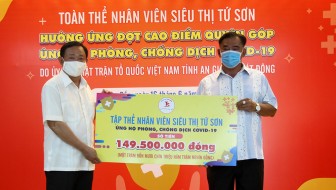 Nhân viên Công ty TNHH Tứ Sơn Châu Đốc ủng hộ 149,5 triệu đồng phòng, chống dịch bệnh COVID-19