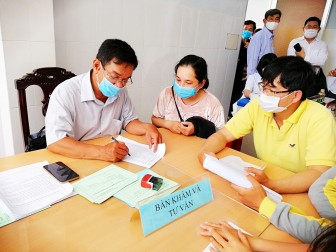 Tịnh Biên: Hơn 1.500 người được tiêm vaccine ngừa COVID-19