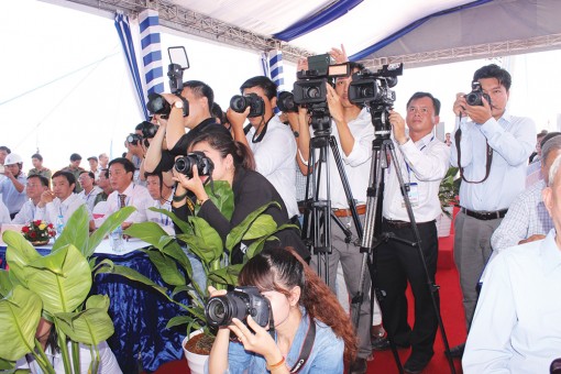 Nghề báo - khó khăn nhưng đầy đam mê