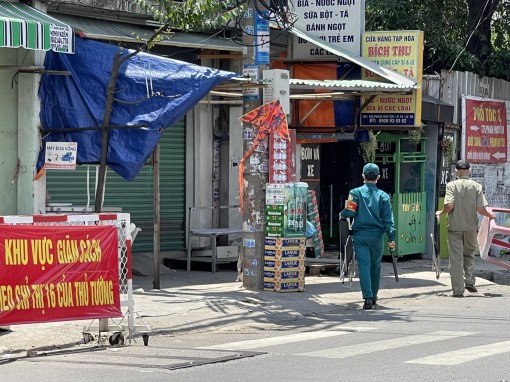 Từ 12 giờ ngày 21-6, TP Hồ Chí Minh thiết lập vùng phong toả một khu phố của Quận 8