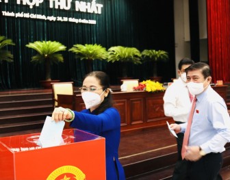 Ông Nguyễn Thành Phong tái đắc cử Chủ tịch UBND TP Hồ Chí Minh