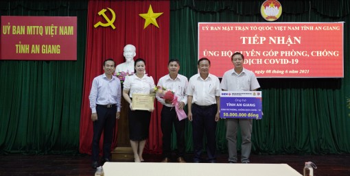 An Giang vận động cán bộ, đảng viên, công chức, viên chức đóng góp tối thiểu 1 ngày lương chung tay phòng, chống dịch bệnh COVID-19