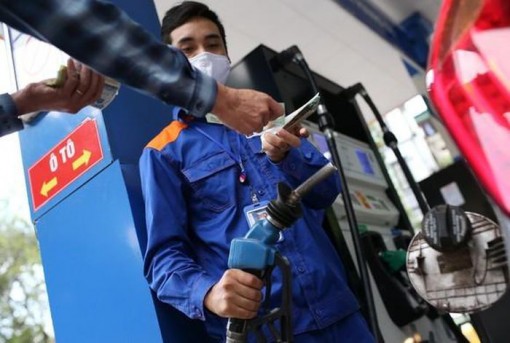Giá xăng hôm nay 26-6 tăng mạnh