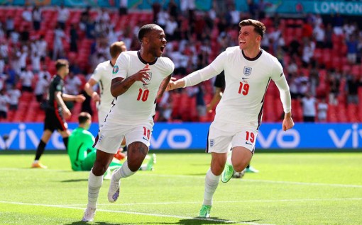 "Tam sư" có chặn được "xe tăng Ðức"?