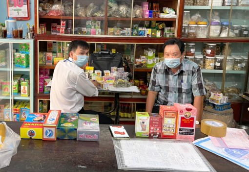 An Giang xử phạt 26,5 triệu đồng 2 cá nhân vi phạm trong lĩnh vực kinh doanh dược