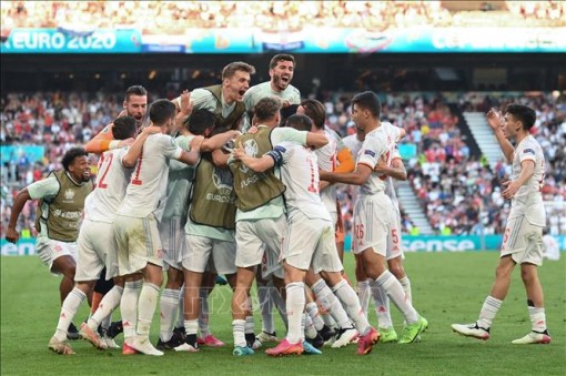 Tây Ban Nha - Thụy Sĩ: Sức mạnh tinh thần của La Roja
