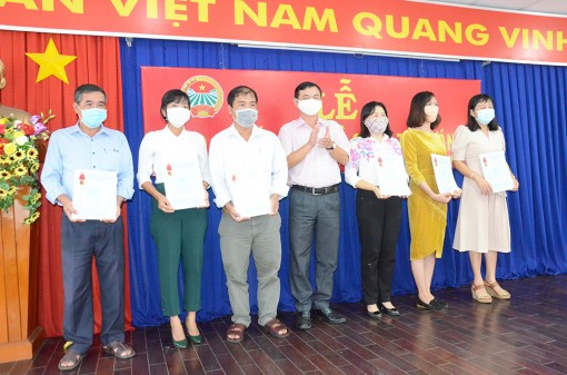 Hội Nông dân tỉnh An Giang trao quyết định công tác cán bộ