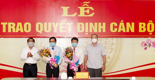 UBND tỉnh An Giang trao quyết định cán bộ