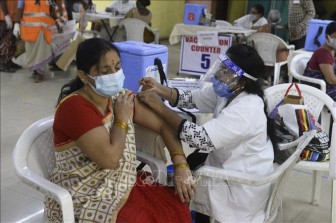 Ấn Độ đã tiêm hơn 300 triệu liều vaccine ngừa COVID-19