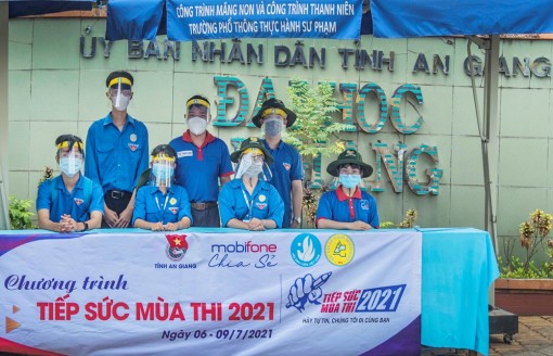 Hội Sinh viên Việt Nam Trường đại học An Giang tiếp sức mùa thi năm 2021