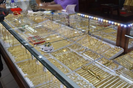 Giá vàng hôm nay 7-7:Biến động mạnh