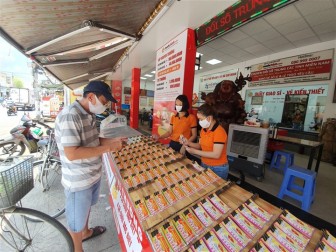 TP.HCM tạm dừng bán vé số và dịch vụ ăn uống mang về từ 0h ngày 9-7