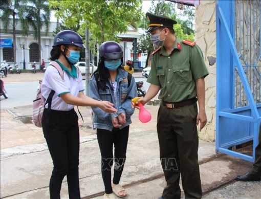 Đến chiều 8-7, Việt Nam tiếp tục có hơn 1.000 ca mắc mới COVID-19