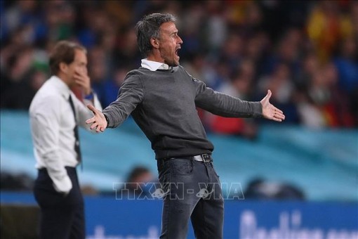 Roberto Mancini - Kiến trúc sư của cuộc hồi sinh thần kỳ