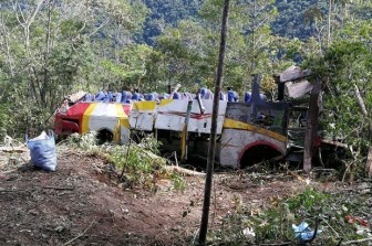 Xe buýt lao xuống khe núi từ độ cao 150m khiến ít nhất 43 thương vong ở Bolivia