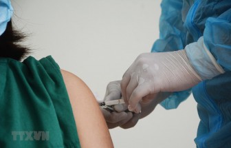 Bộ Y tế bổ sung đối tượng ưu tiên tiêm vaccine phòng COVID-19