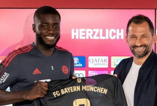 Bayern Munich chính thức ra mắt tân binh đắt giá thứ 3 trong lịch sử