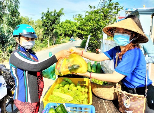 “Gian hàng 0 đồng” ở TP. Châu Đốc hỗ trợ gần 8.800 lượt hộ khó khăn