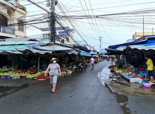 Người dân các tỉnh miền nam tuân thủ giãn cách, chung tay phòng dịch