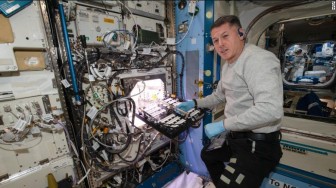 Lần đầu tiên phi hành gia trồng ớt trên Trạm vũ trụ quốc tế ISS