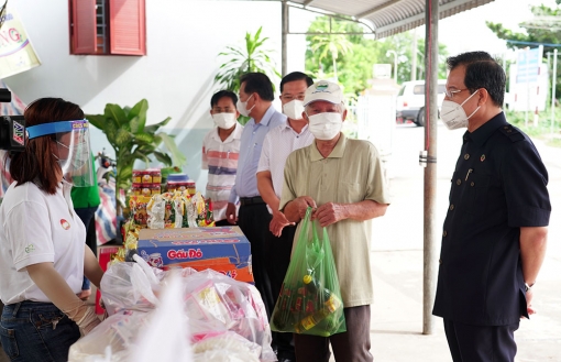 Huy động mọi nguồn lực xã hội chăm lo người dân gặp khó khăn do ảnh hưởng dịch bệnh COVID-19