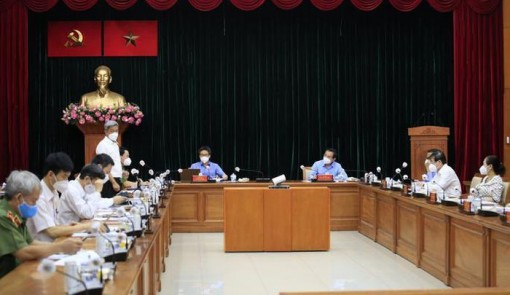 Phó Thủ tướng Vũ Đức Đam họp với TP. HCM về kế hoạch tiêm vắc-xin đợt 5