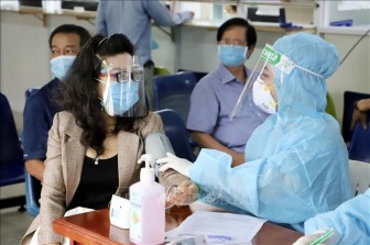 TP Hồ Chí Minh đề xuất bổ sung 7.000 cán bộ y tế