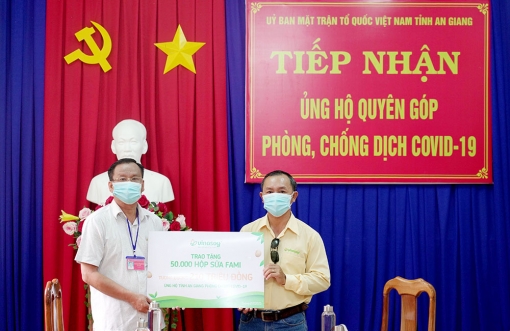 UBMTTQVN tỉnh An Giang tiếp nhận 50.000 hộp sữa Fami hỗ trợ công tác phòng, chống dịch bệnh COVID-19