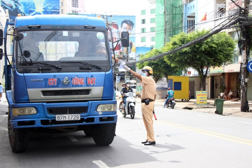 Đồng lòng chống dịch COVID-19